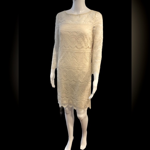 ✨Max Studio cream colored lace midi dress w/ built in slip! - Picture 3 of 16